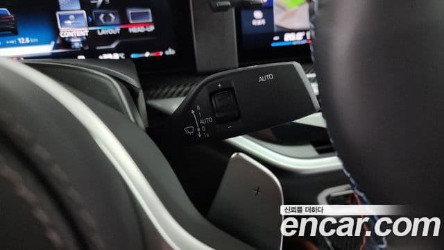 BMW X6 2024 — Photo 32/36