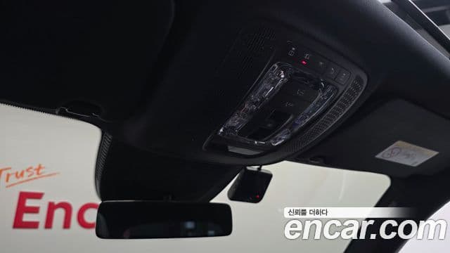 Mercedes-Benz GLS-Class 2024 — Photo 20/38