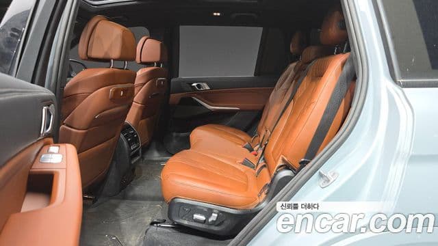 BMW X7 2024 — Photo 3/32