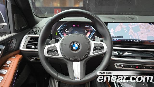 BMW X7 2024 — Photo 7/32