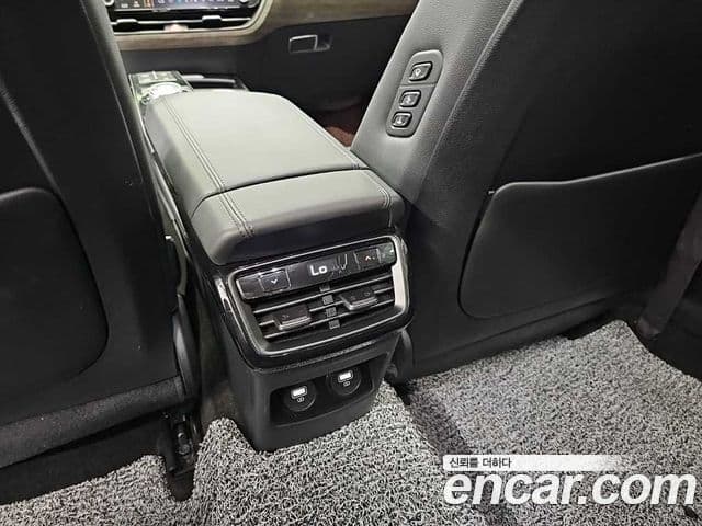 Kia K8 2021 — Şəkil 13/20