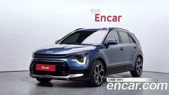 Kia Niro 2022 — ფოტო 1/20