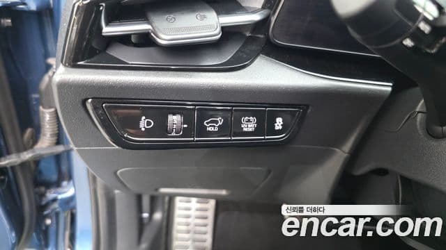 Kia Niro 2022 — ფოტო 20/20