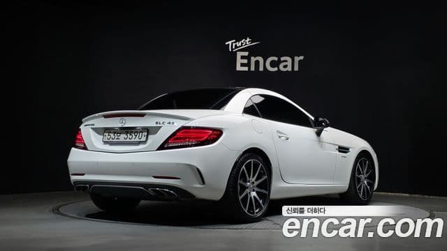 Mercedes-Benz SLC-Class 2018 — ფოტო 2/20