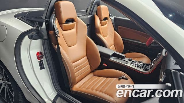 Mercedes-Benz SLC-Class 2018 — ფოტო 11/20