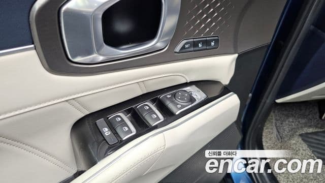 Kia Sorento 2023 — Photo 21/31