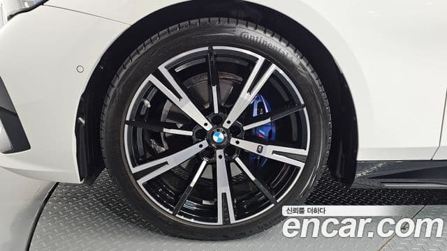 BMW 5 Series 2024 — Şəkil 5/20
