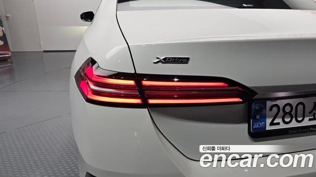 BMW 5 Series 2024 — Photo 15/35