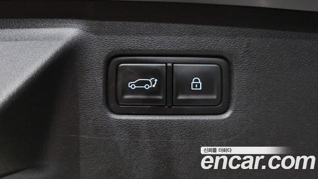 Hyundai Santa Fe 2023 — фото 20 из 20