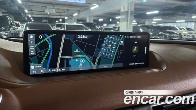 Genesis Electrified G80 2023 — фото 9 из 13