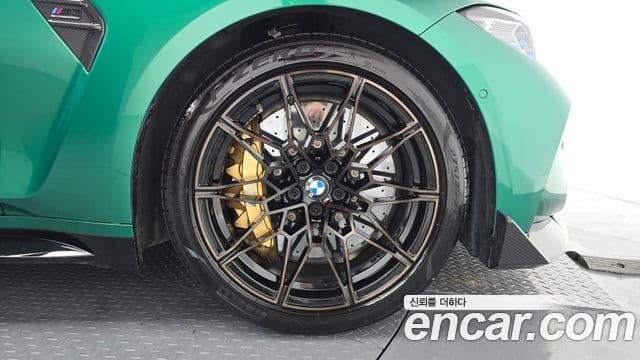 BMW M3 2021 — Photo 24/32