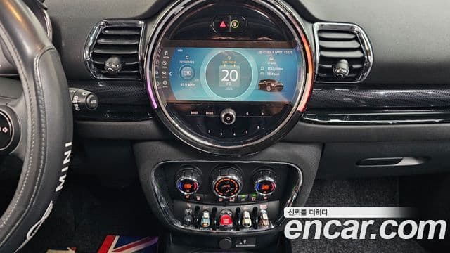 Mini Cooper Clubman 2023 — ფოტო 11/20