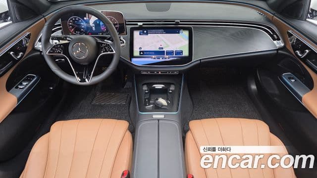 Mercedes-Benz E-Class 2025 — Фото 7/20