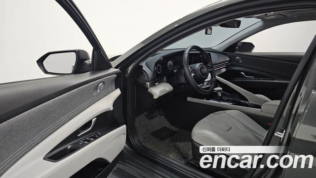 Hyundai Avante 2022 — ფოტო 10/20