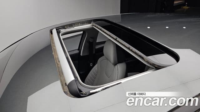 Hyundai Avante 2022 — ფოტო 19/20