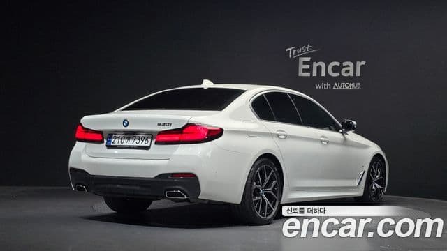 BMW 5 Series 2023 — Şəkil 2/20