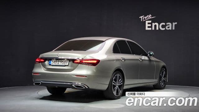 Mercedes-Benz E-Class 2020 — ფოტო 2/20