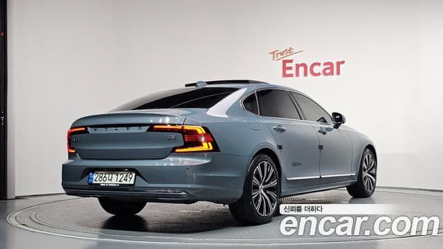 Volvo S90 2022 — Şəkil 2/20