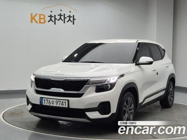 Kia Seltos 2022 — ფოტო 1/20
