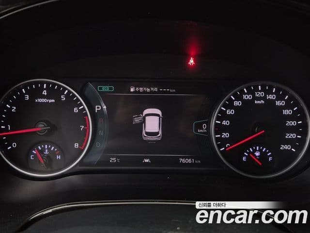 Kia Seltos 2022 — ფოტო 6/20