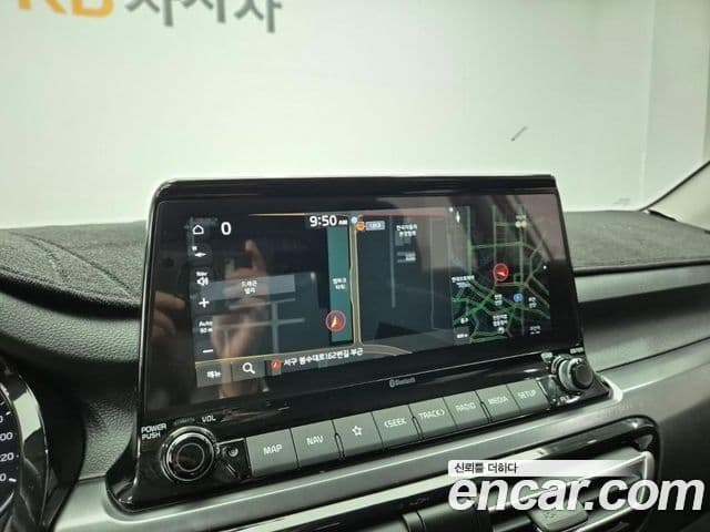 Kia Seltos 2022 — ფოტო 14/20