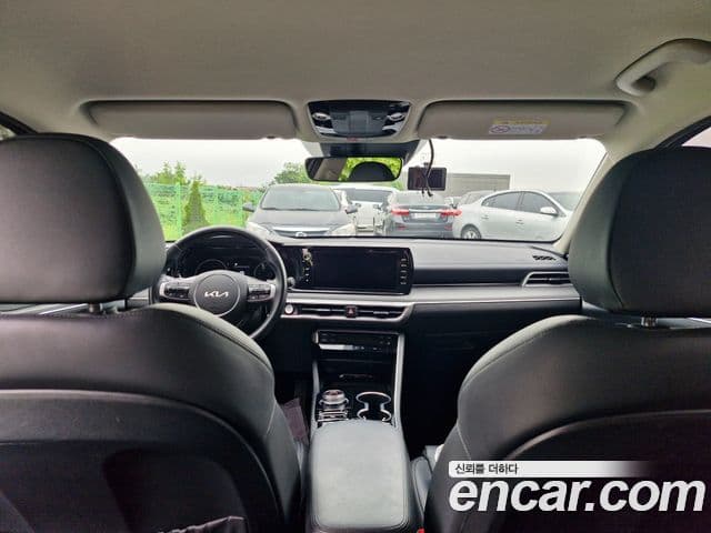 Kia K5 2022 — Şəkil 15/18