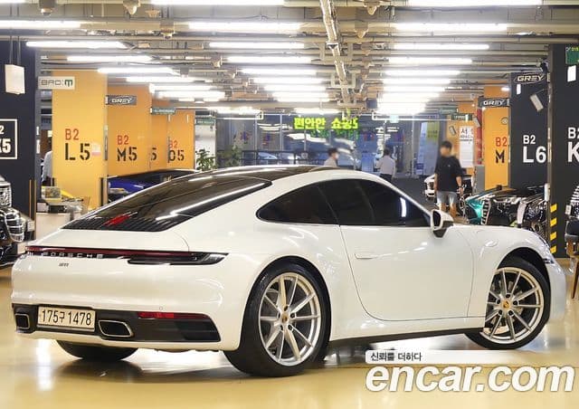 Porsche 911 2021 — Şəkil 1/20
