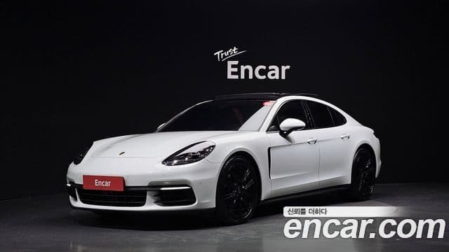 Porsche Panamera 2018 — ფოტო 10/20
