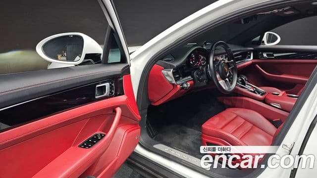 Porsche Panamera 2018 — ფოტო 9/20