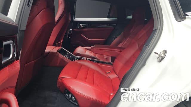 Porsche Panamera 2018 — ფოტო 11/20