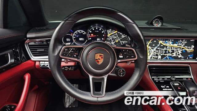 Porsche Panamera 2018 — ფოტო 13/20