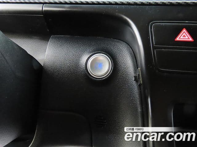 Hyundai Staria 2023 — ფოტო 11/20