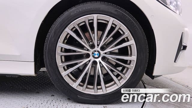 BMW 3 Series 2020 — Şəkil 6/20