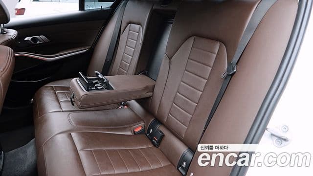 BMW 3 Series 2020 — Şəkil 13/20