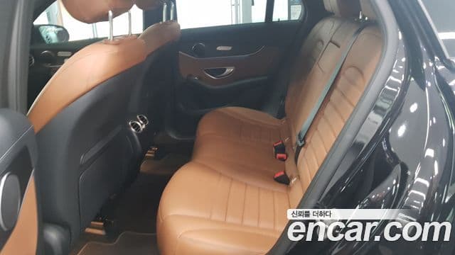 Mercedes-Benz GLC-Class 2023 — ფოტო 7/17