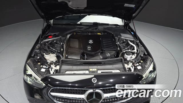 Mercedes-Benz C-Class 2023 — ფოტო 6/20