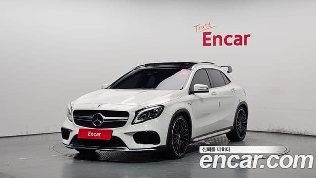 Mercedes-Benz GLA-Class 2019 — Фото 1/20
