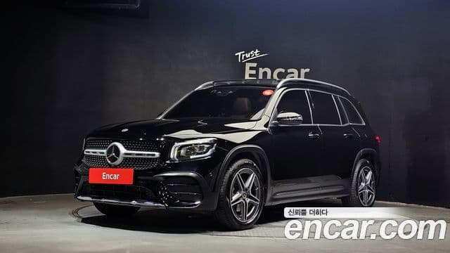 Mercedes-Benz GLB-Class 2023 — ფოტო 1/20