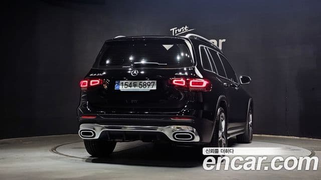 Mercedes-Benz GLB-Class 2023 — ფოტო 4/20
