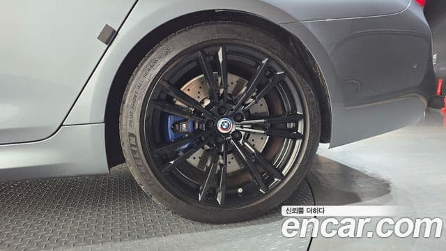 BMW M5 2019 — Photo 7/34