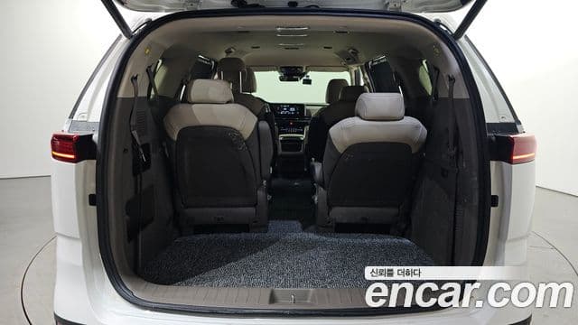 Kia Carnival 2022 — ფოტო 20/20