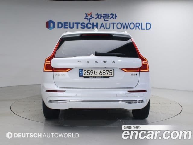 Volvo XC60 2022 — Şəkil 3/20