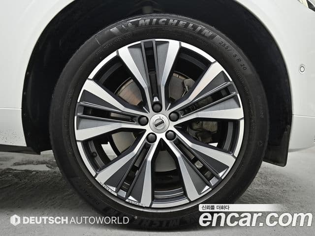 Volvo XC60 2022 — фото 4 из 20