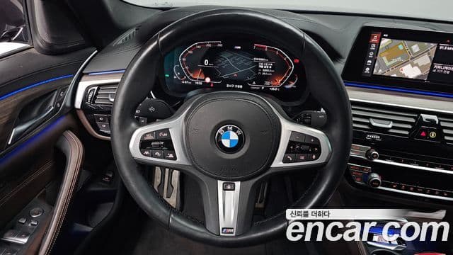 BMW 5 Series 2020 — Фото 14/20