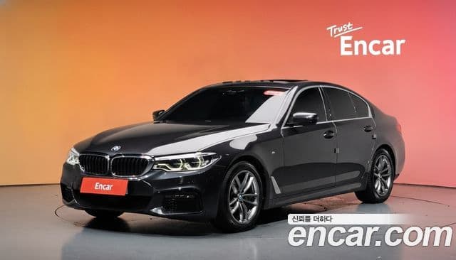 BMW 5 Series 2020 — Фото 1/20