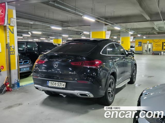 Mercedes-Benz GLE-Class 2021 — ფოტო 4/20