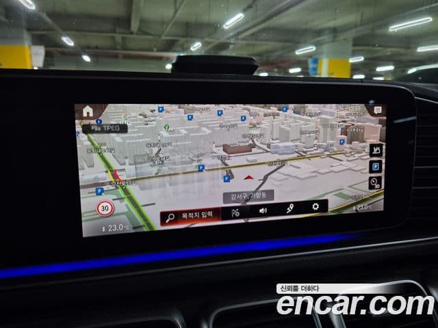 Mercedes-Benz GLE-Class 2021 — ფოტო 13/20