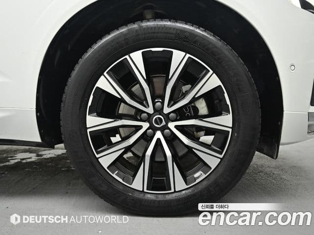 Volvo XC60 2023 — Şəkil 4/20