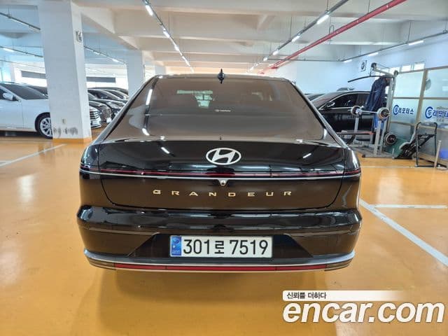 Hyundai Grandeur 2023 — Фото 4/20