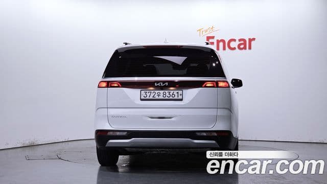 Kia Carnival 2023 — Şəkil 4/20